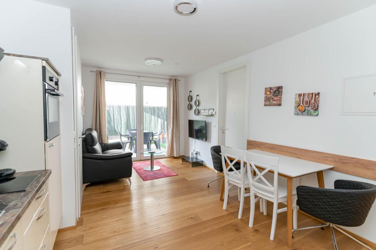 Modern Apartment With Tiny Garden Near City Center Vienne Extérieur photo