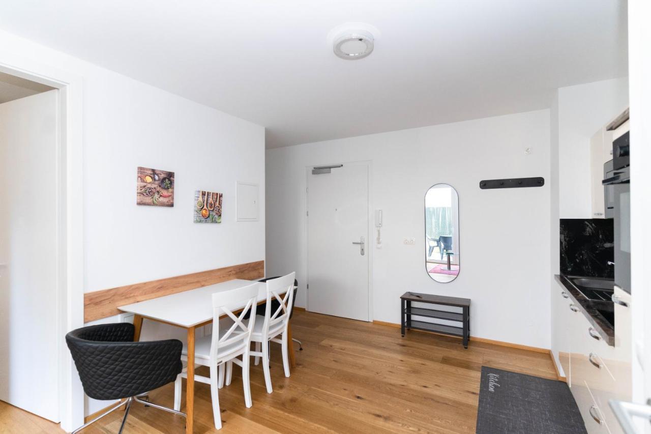 Modern Apartment With Tiny Garden Near City Center Vienne Extérieur photo