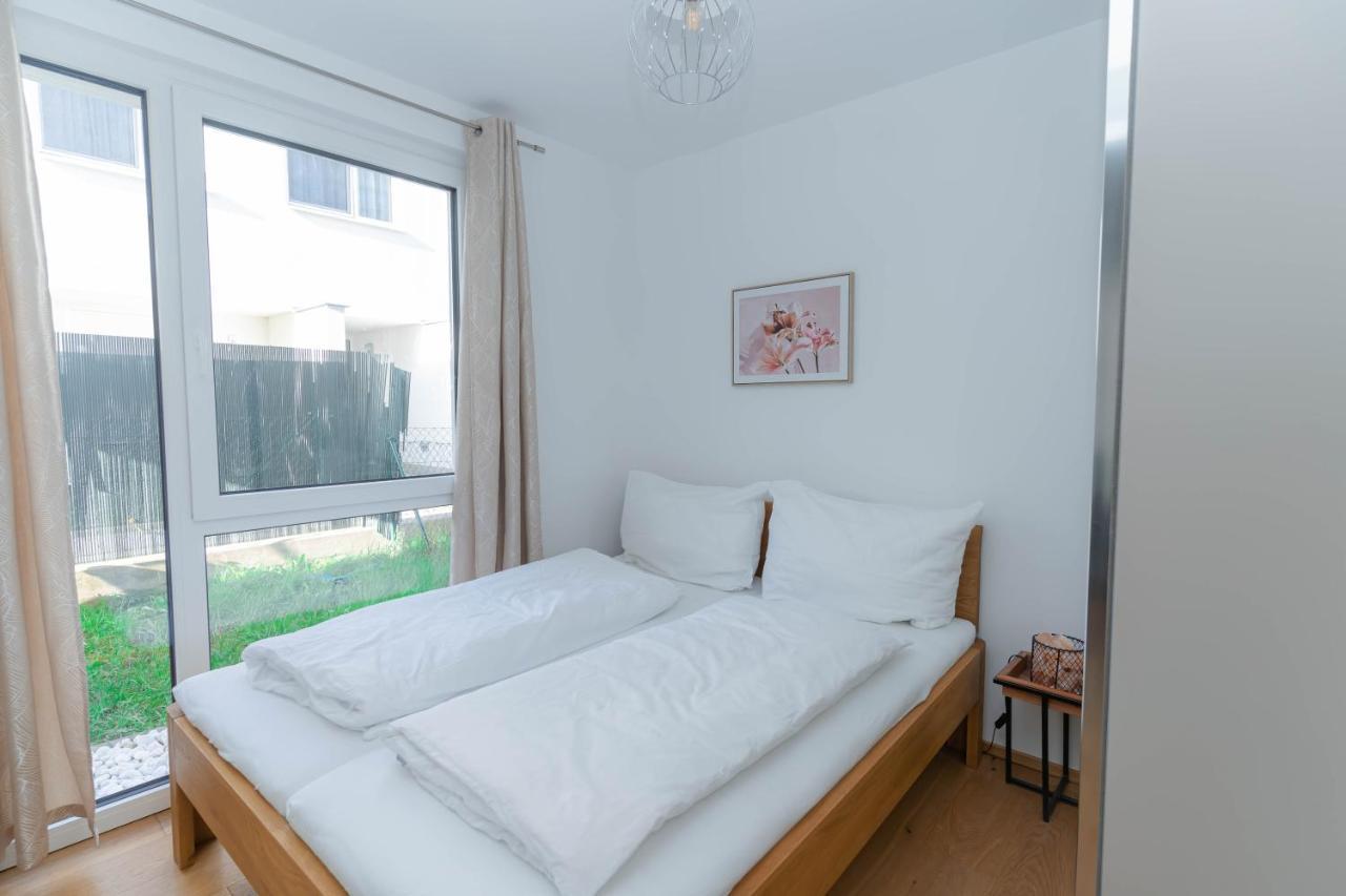 Modern Apartment With Tiny Garden Near City Center Vienne Extérieur photo