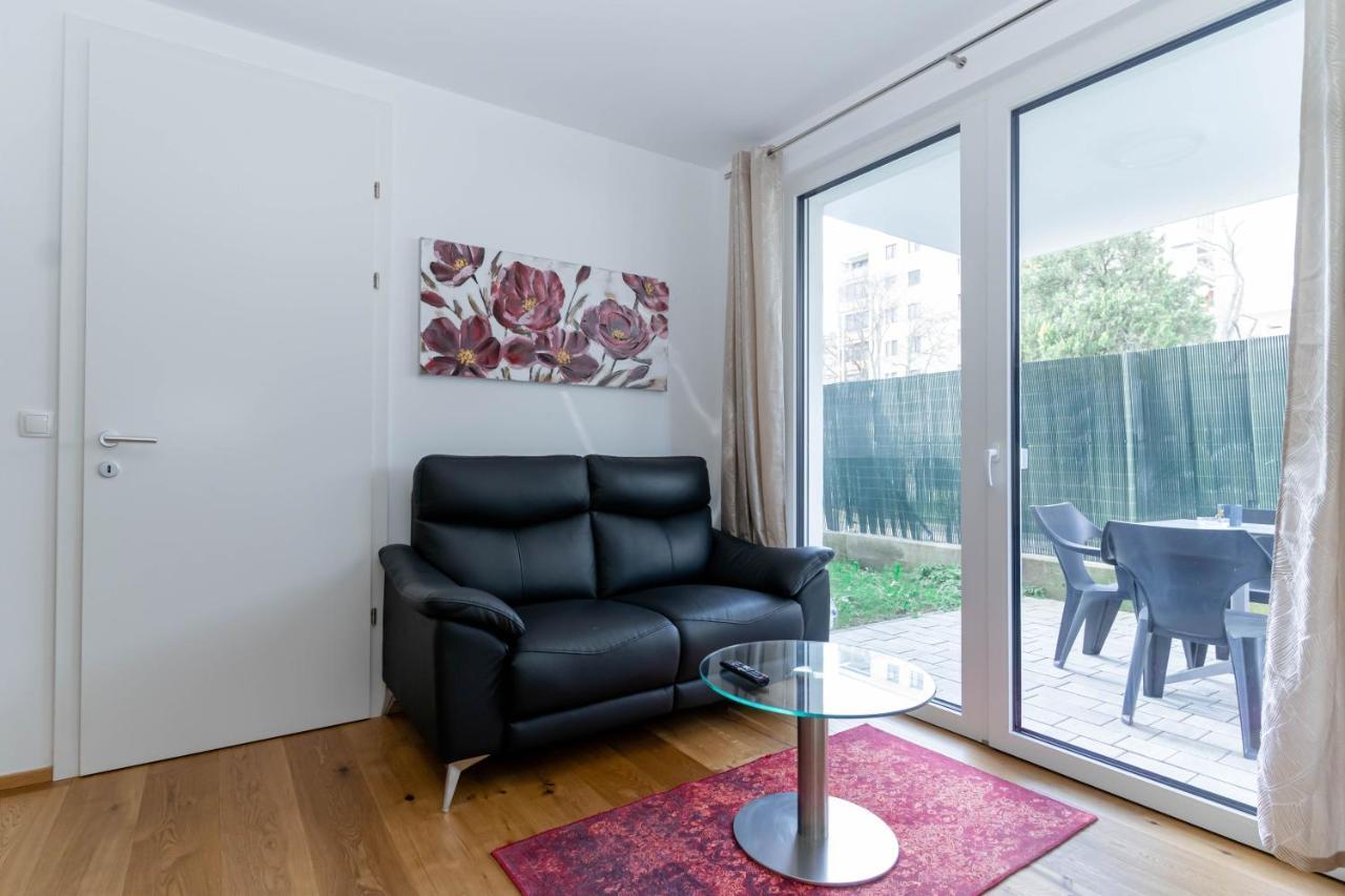 Modern Apartment With Tiny Garden Near City Center Vienne Extérieur photo